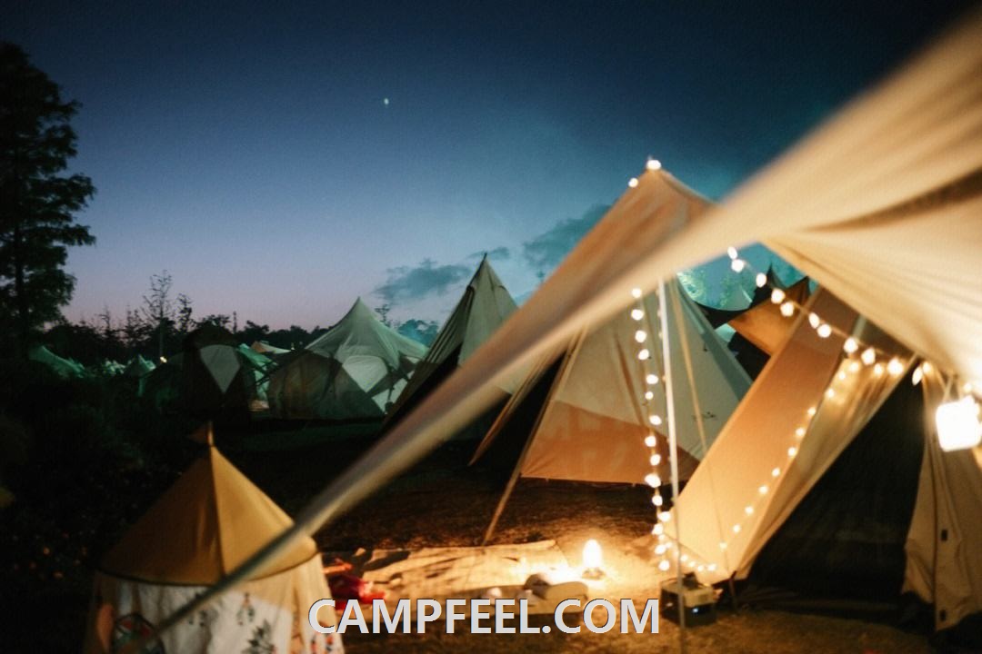 How to Build Community at Campsites