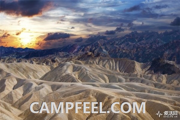 Top 10 Outdoor Adventures in  -Utah